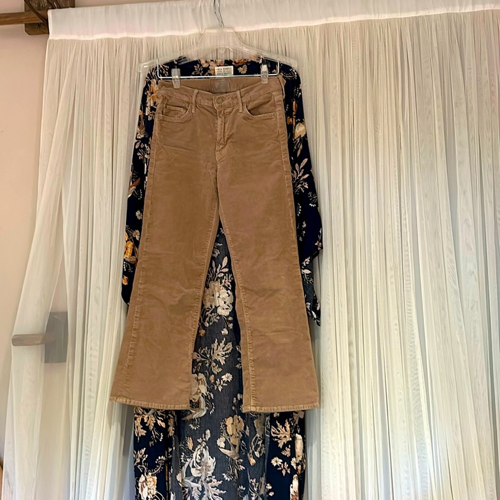Mother denim size 26 Outsider Crop wash: honey. Corduroy